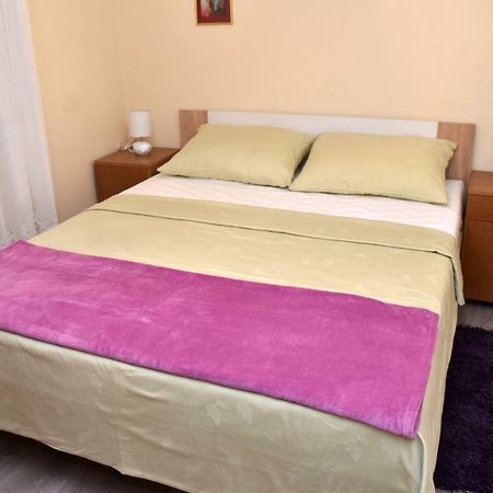 Apartments Oresic Вир Екстер'єр фото