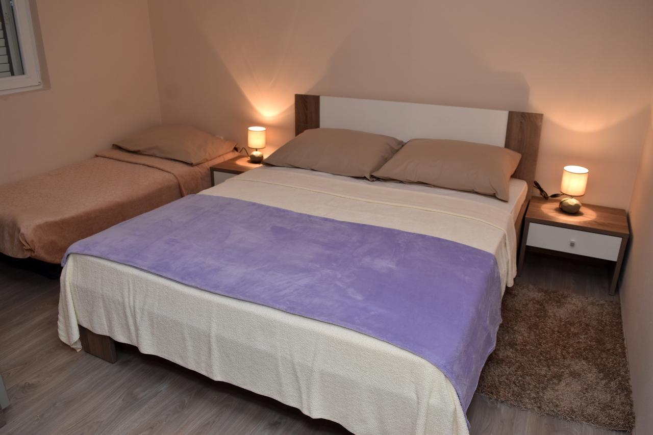 Apartments Oresic Вир Екстер'єр фото
