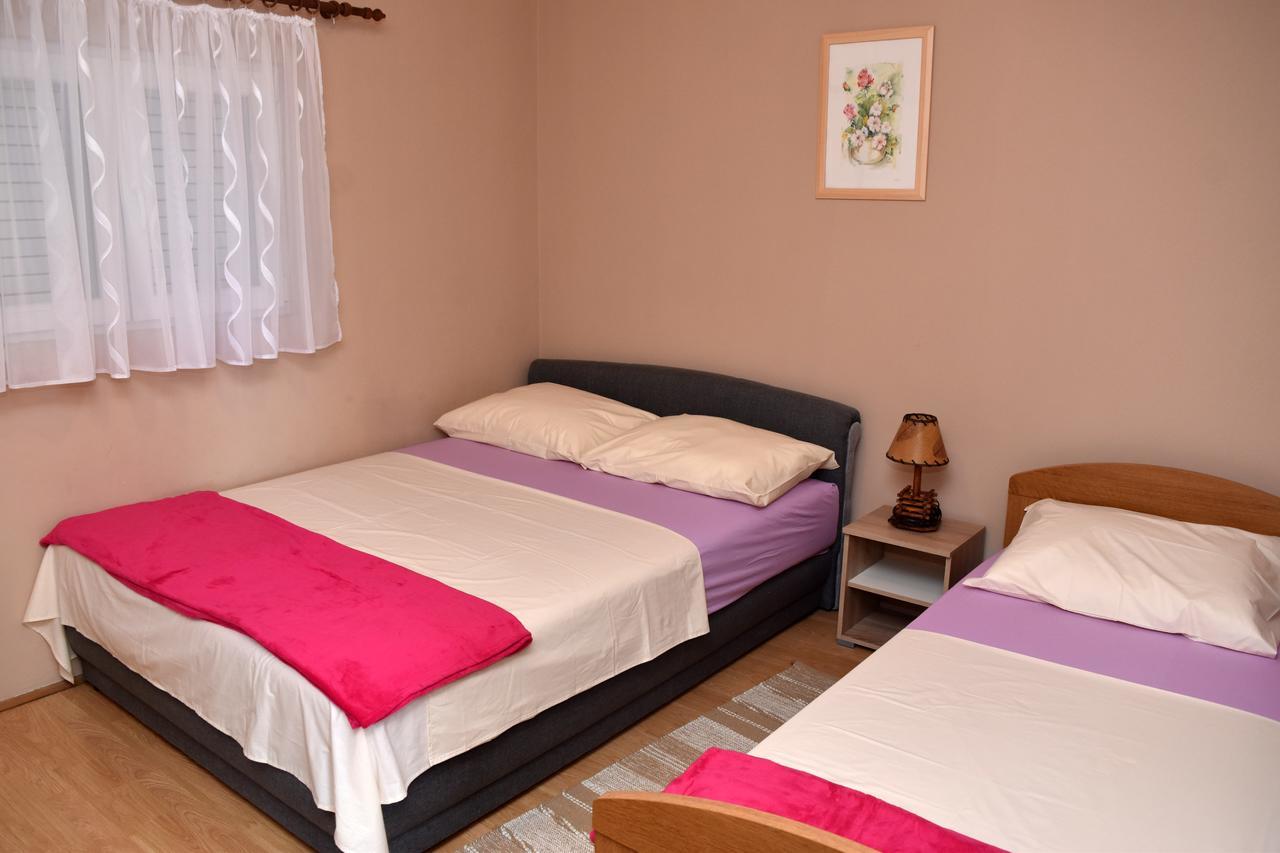 Apartments Oresic Вир Екстер'єр фото