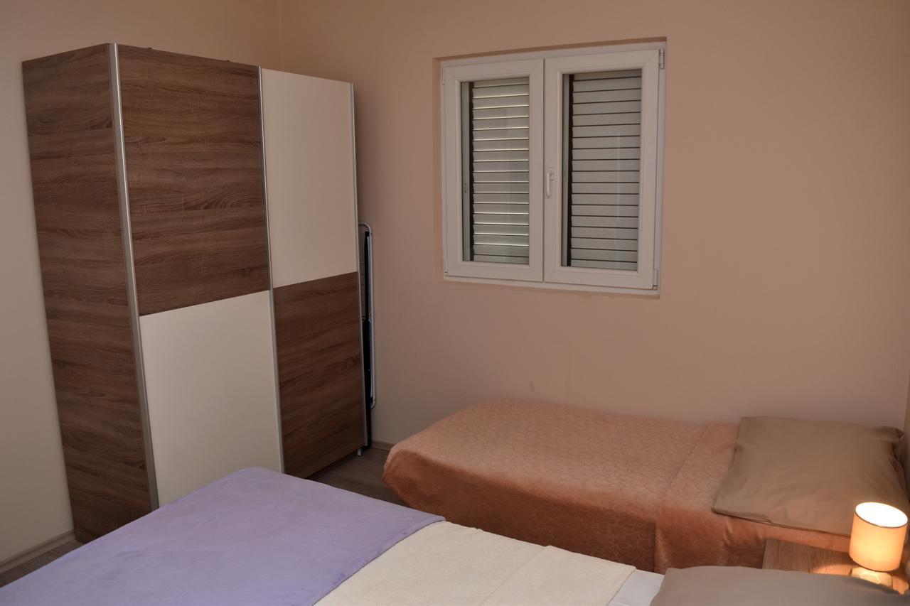 Apartments Oresic Вир Екстер'єр фото