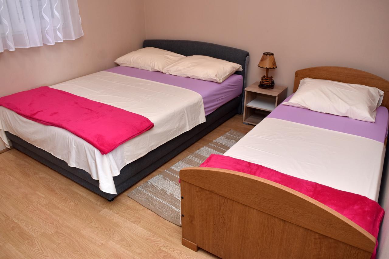 Apartments Oresic Вир Екстер'єр фото